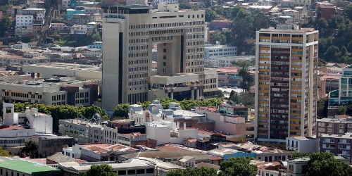 ¿El género importa en la representación? Estudio WOS Analiza Cómo las Diputadas Chilenas Abordan Temas de Grupos Desfavorecidos